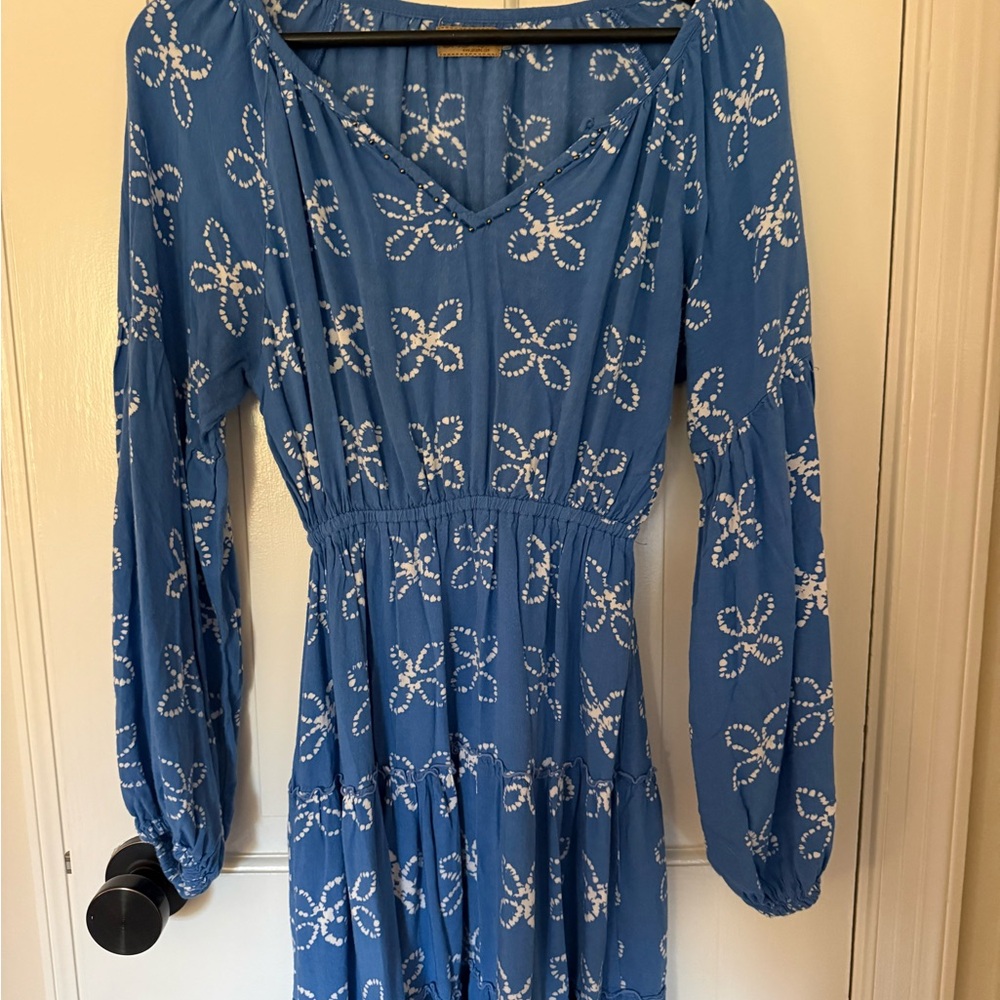 Skemo Blue and White Long Sleeve Dress